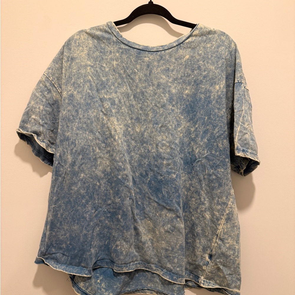 Zenana Outfitters Blue Acid Wash Short Sleeve Tee